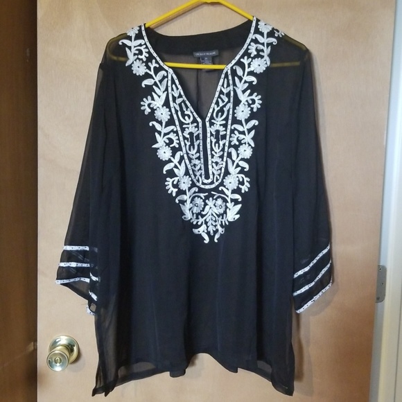 Chelsea & Theodore Tops - Chelsea & Theodore  2x black shell